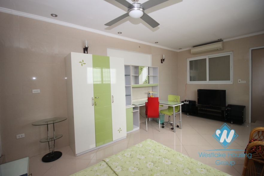 Bright and shine duplex for rent in central city, Ha Ba Trung, Hanoi 